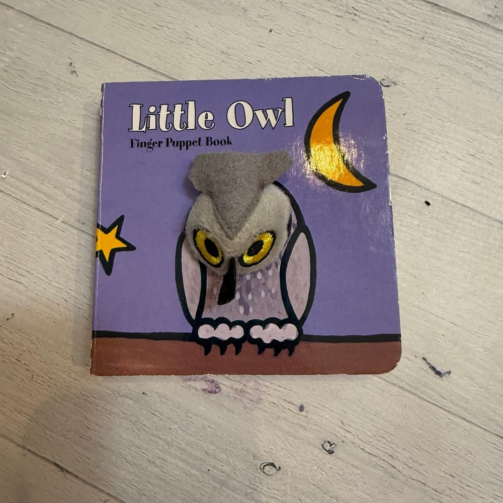 Little owl finger puppet hardcover book